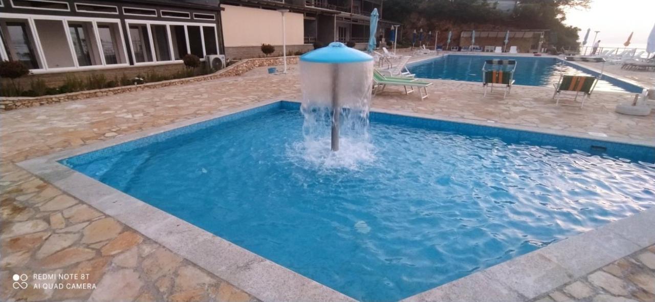 Matthews Beach House Avlonya Dış mekan fotoğraf
