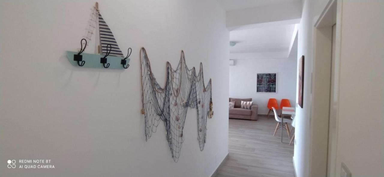Matthews Beach House Avlonya Dış mekan fotoğraf