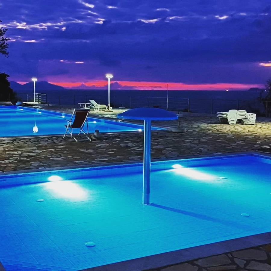 Matthews Beach House Avlonya Dış mekan fotoğraf