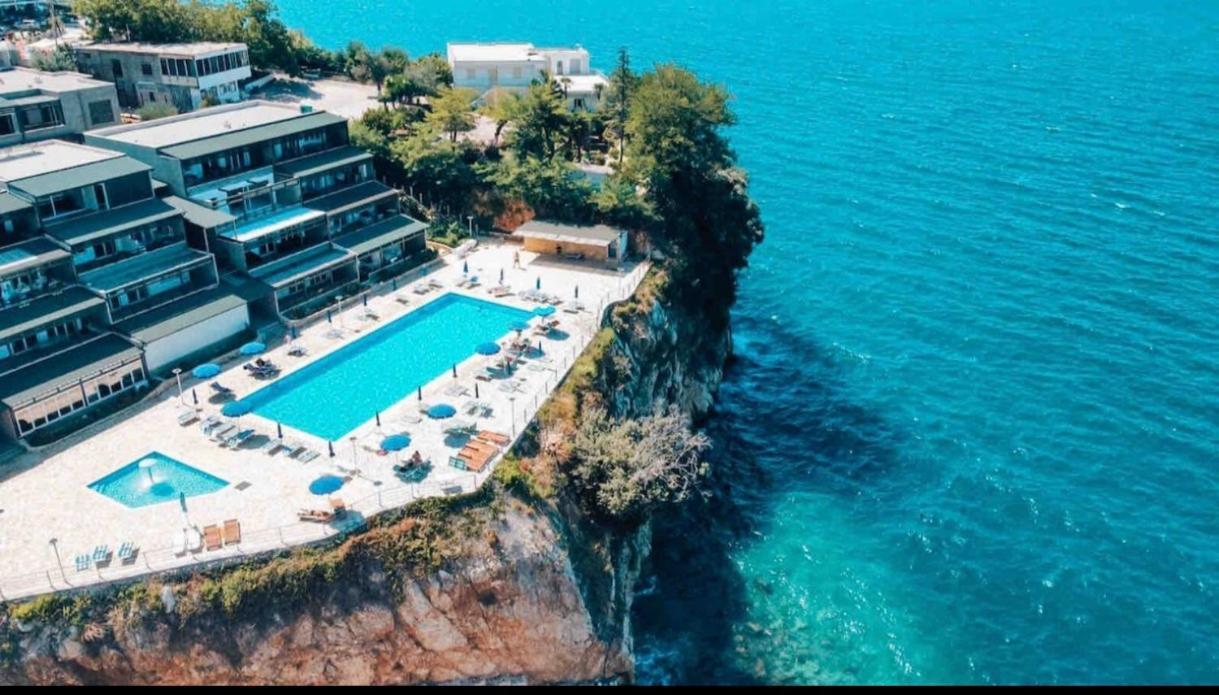 Matthews Beach House Avlonya Dış mekan fotoğraf